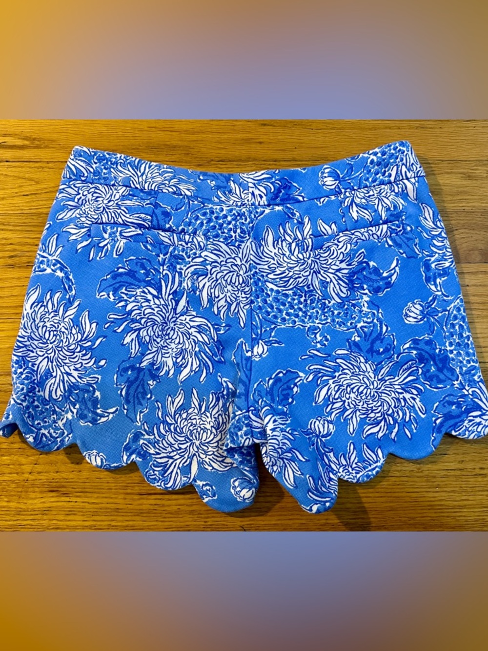 Lilly Pulitzer size 4 Buttercup *Knit! Shorts in "Boca Blue Croc & Lock It" - Picture 2 of 7